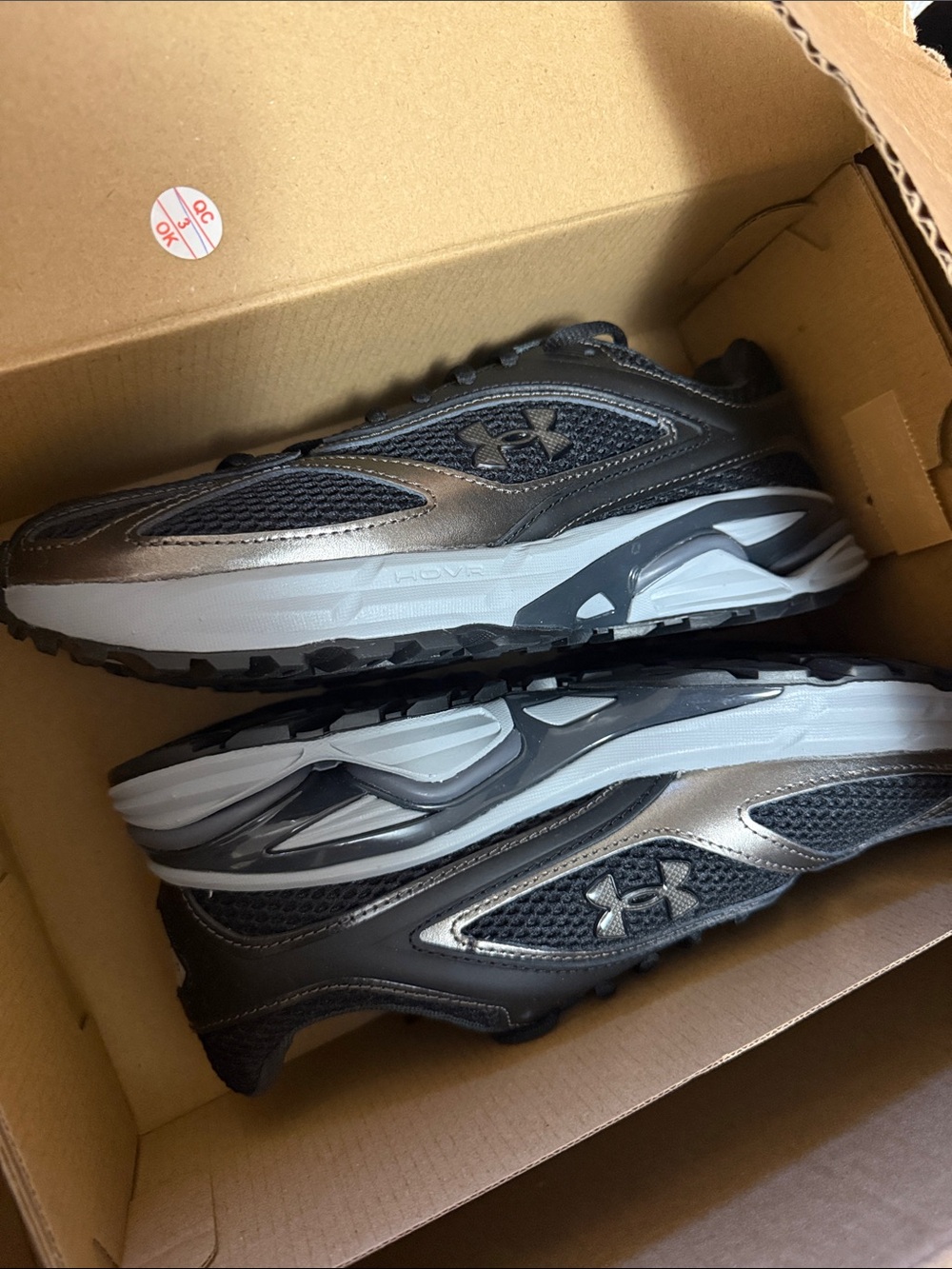 Women’s size 8 Under Armour shoes brand new in box